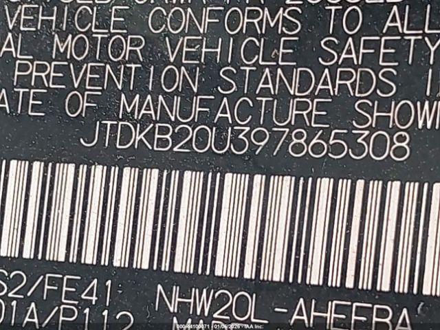 Toyota Prius Image 10