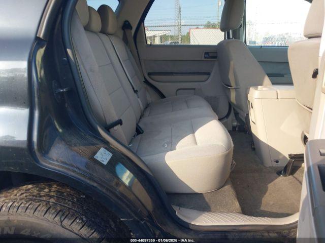 Ford Escape Xlt Image 9