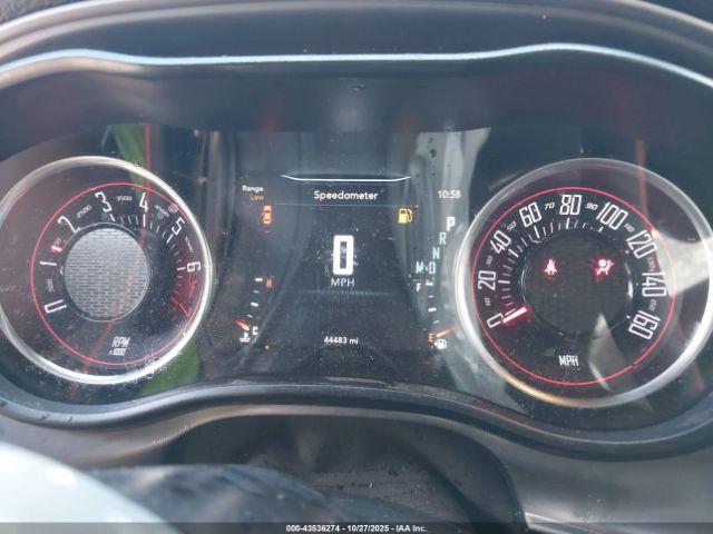 Dodge Challenger Sxt Image 15