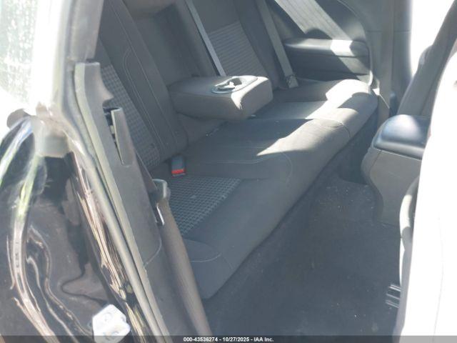 Dodge Challenger Sxt Image 8