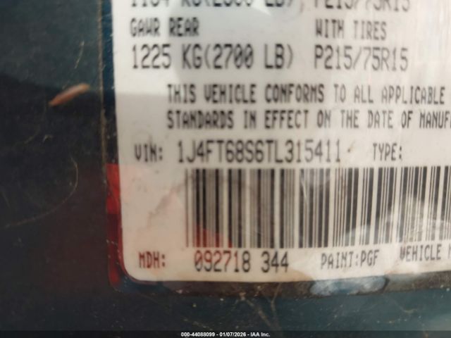 Jeep Cherokee Image 9