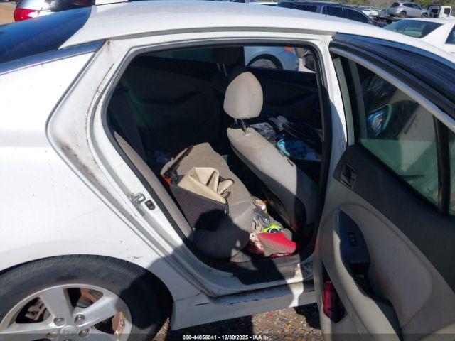 Kia Optima Lx Image 8