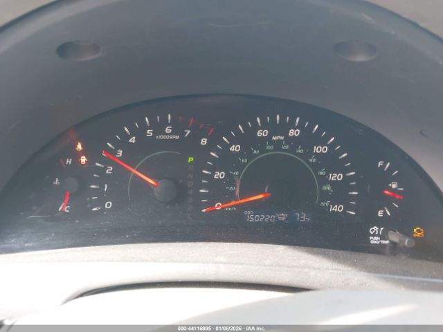 Toyota Camry Le Image 7