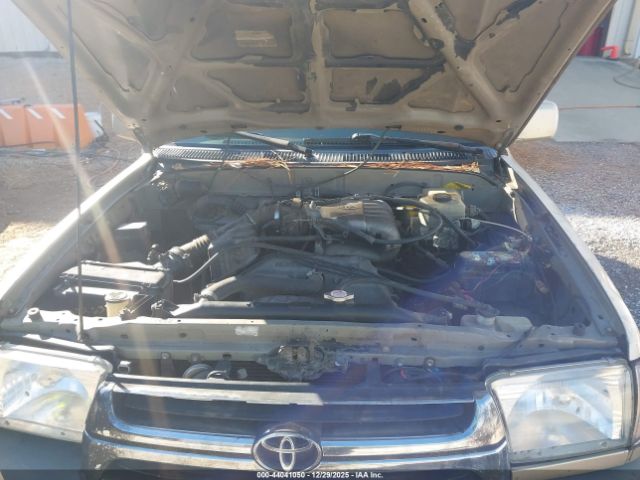 Toyota 4Runner Sr5 V6 Image 2