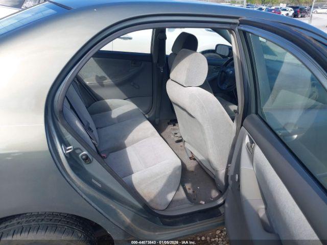 Toyota Corolla Ce Image 3