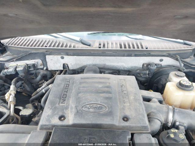 Ford Expedition Xlt Image 11